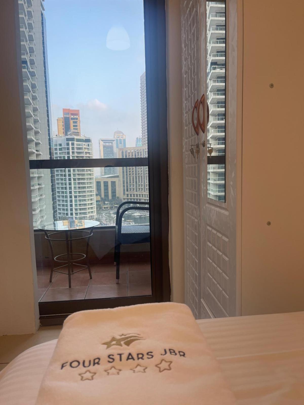 Four Stars Dubai Marina Jbr Hotel Bagian luar foto