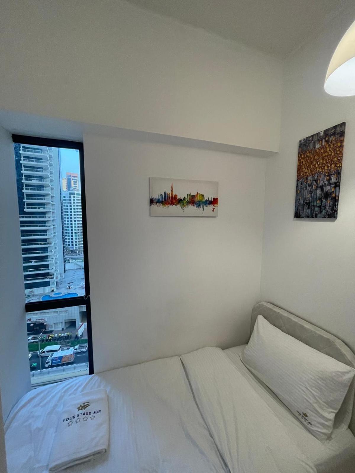 Four Stars Dubai Marina Jbr Hotel Bagian luar foto