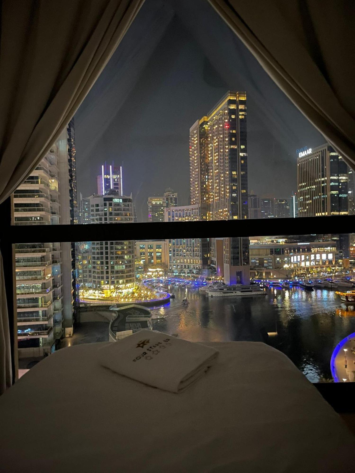 Four Stars Dubai Marina Jbr Hotel Bagian luar foto
