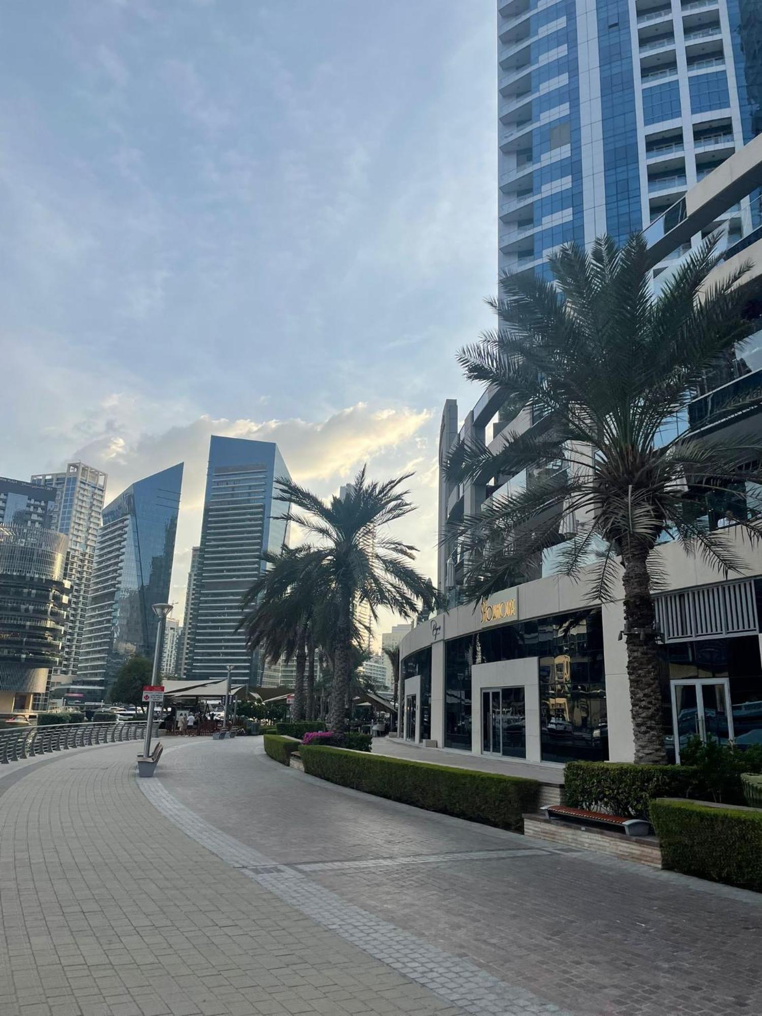 Four Stars Dubai Marina Jbr Hotel Bagian luar foto